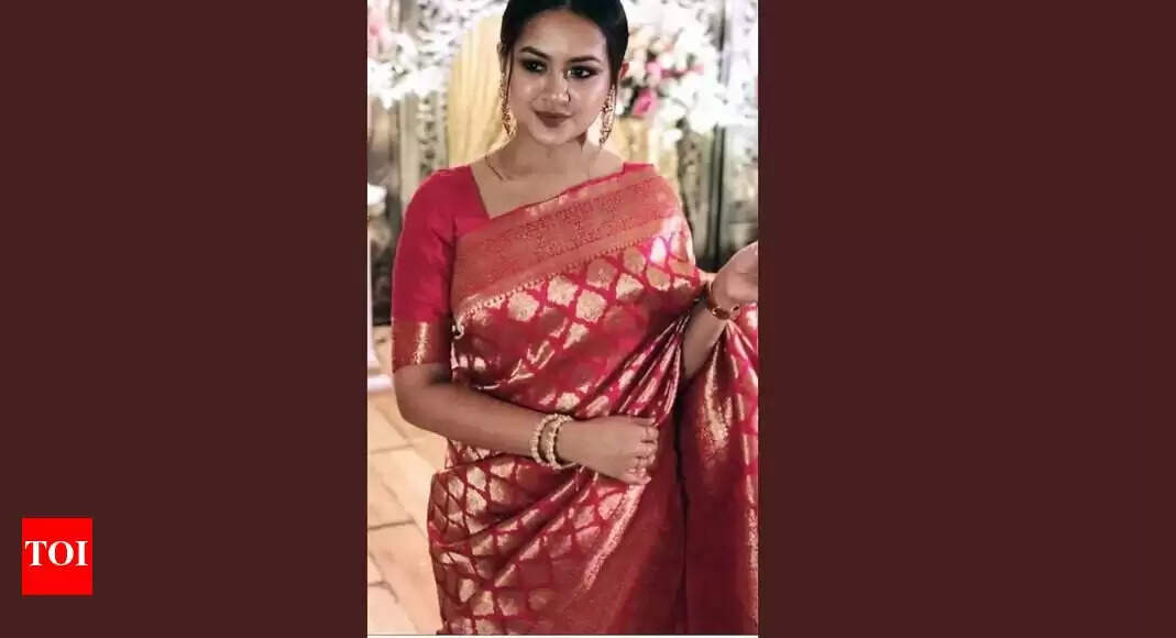What makes Banarasi sarees so particular? Listed below are 10 causes for his or her eternal attraction |